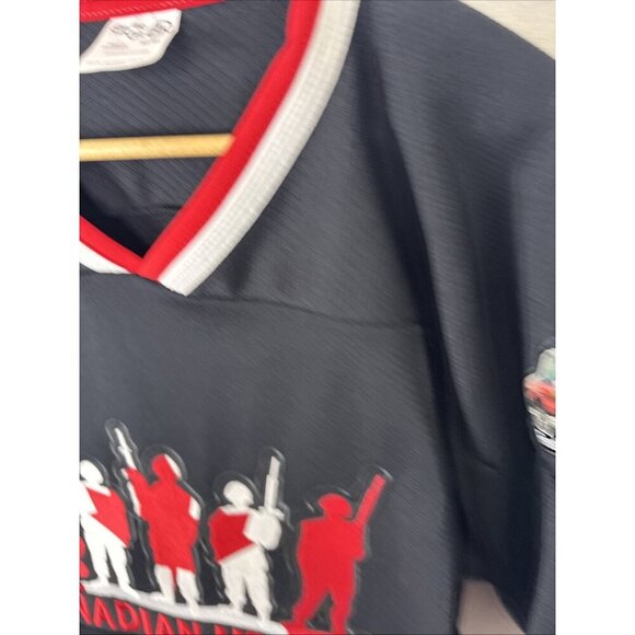 Canadian Heroes Hockey Jersey M Freedom Is Never Free #10 AK Knit Canada - Picture 3 of 5